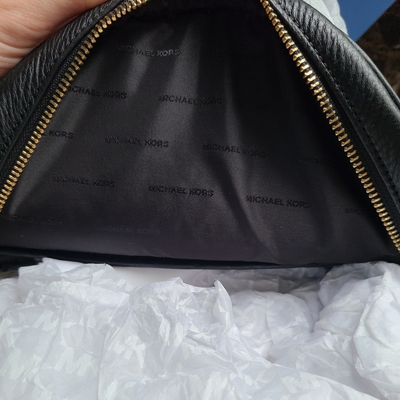 Michael kors backpack - Picture 9 of 11